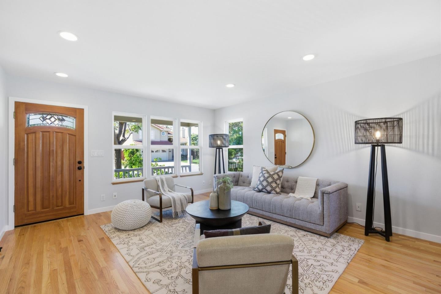 Detail Gallery Image 12 of 52 For 1346 Selo Dr, Sunnyvale,  CA 94087 - 3 Beds | 2 Baths