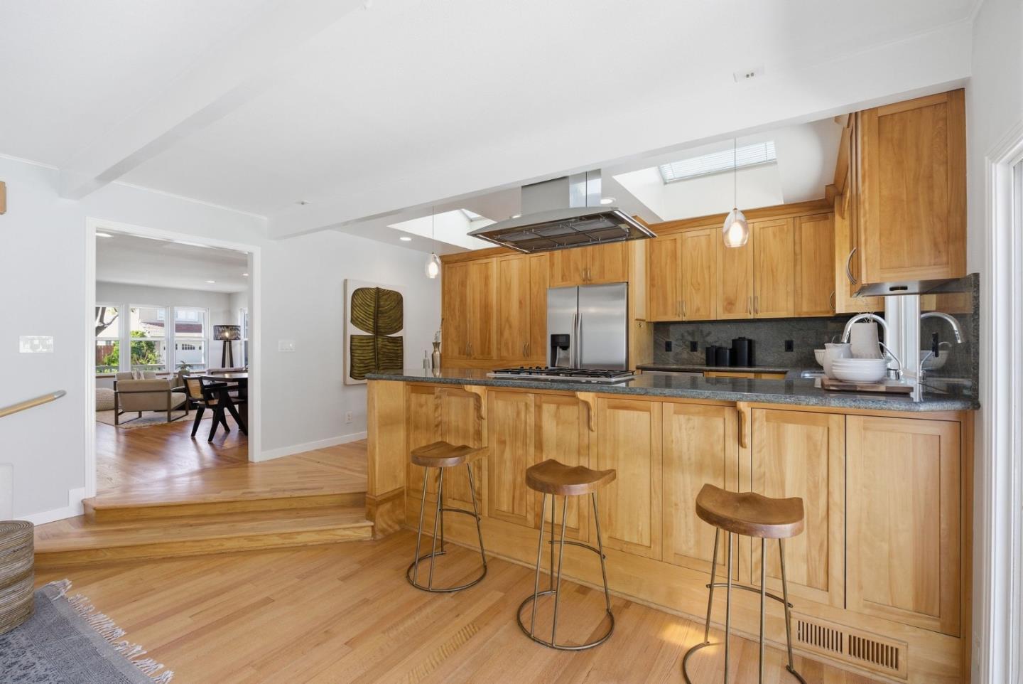 Detail Gallery Image 17 of 52 For 1346 Selo Dr, Sunnyvale,  CA 94087 - 3 Beds | 2 Baths