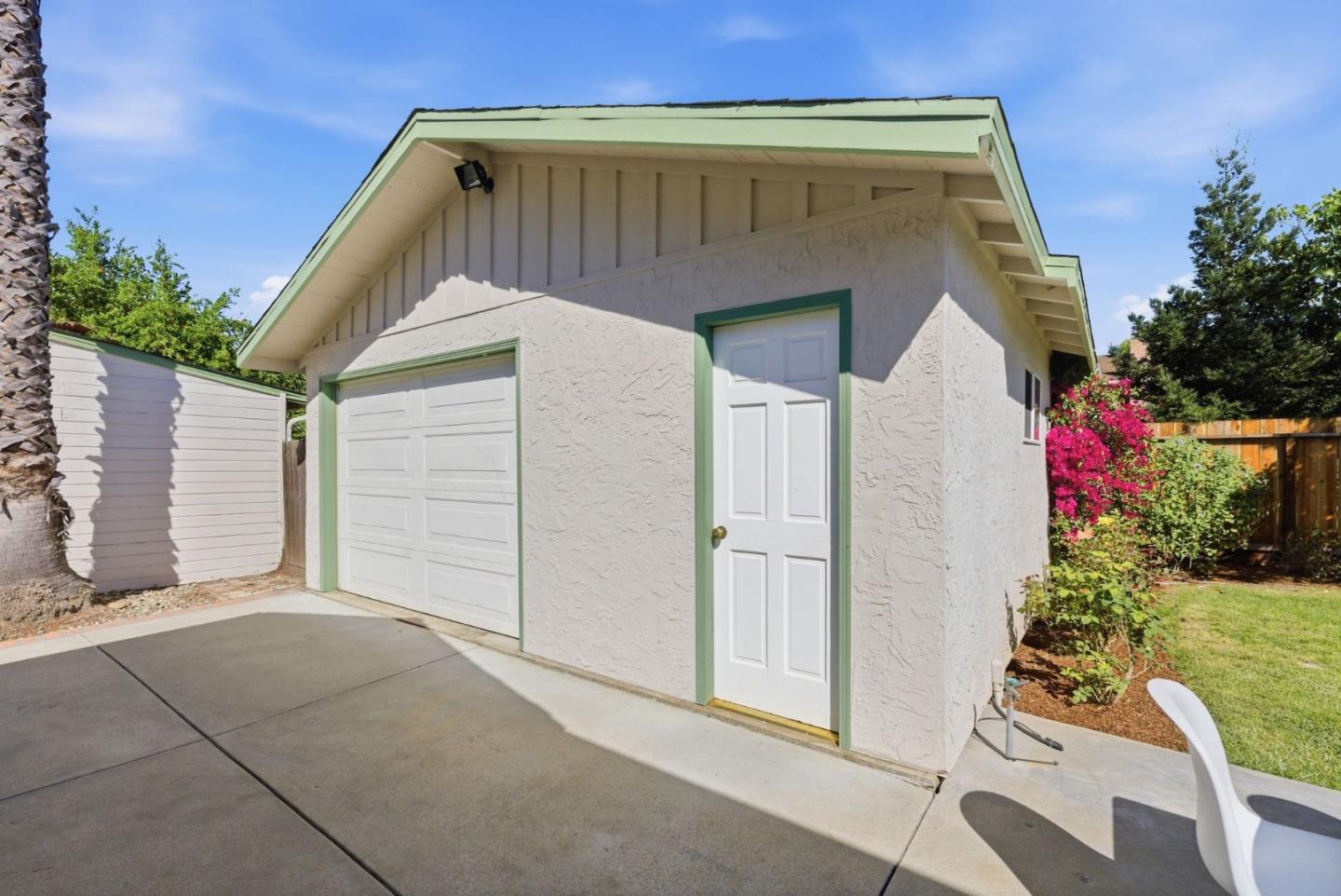 Detail Gallery Image 46 of 52 For 1346 Selo Dr, Sunnyvale,  CA 94087 - 3 Beds | 2 Baths