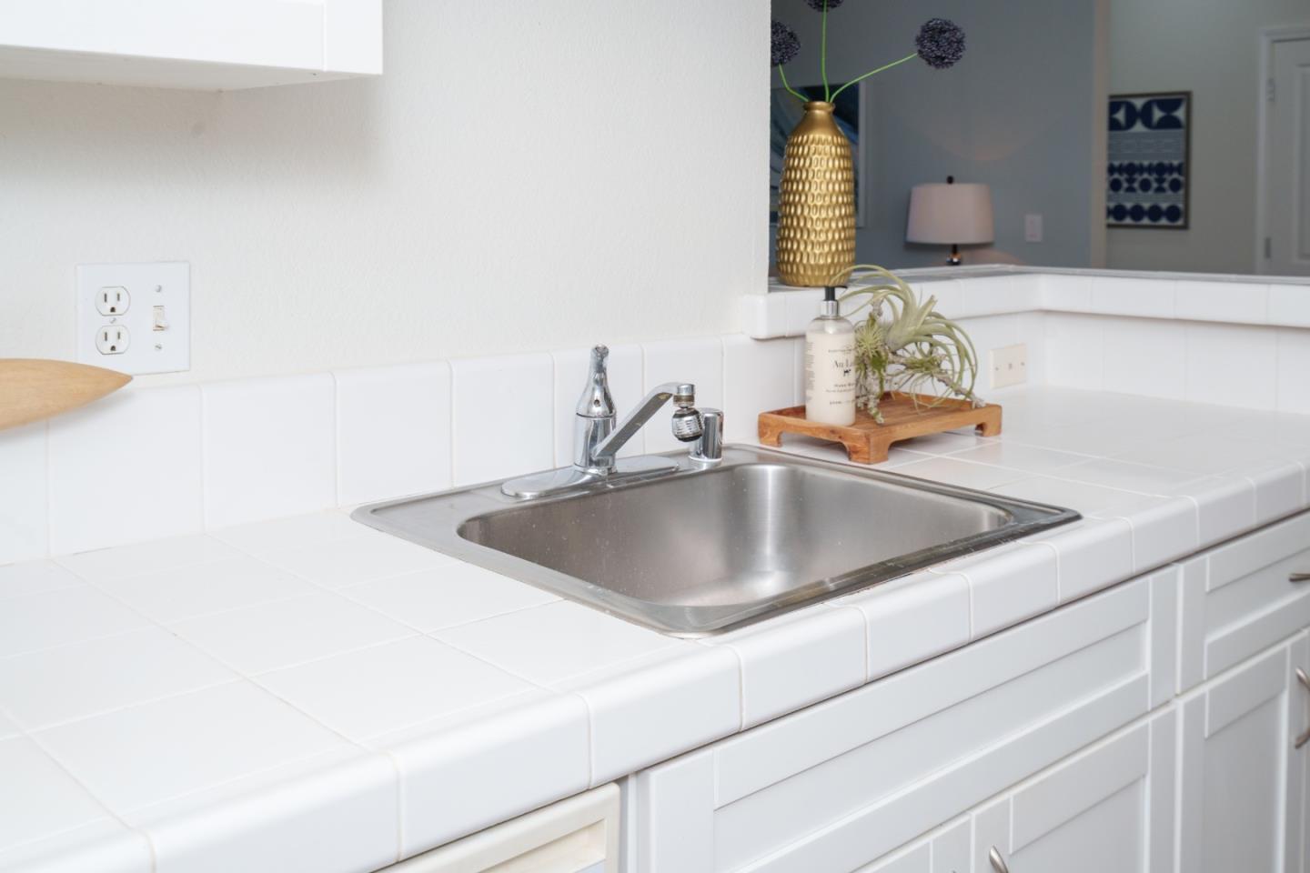 Detail Gallery Image 13 of 39 For 1982 W Bayshore Rd #217,  East Palo Alto,  CA 94303 - 2 Beds | 2 Baths