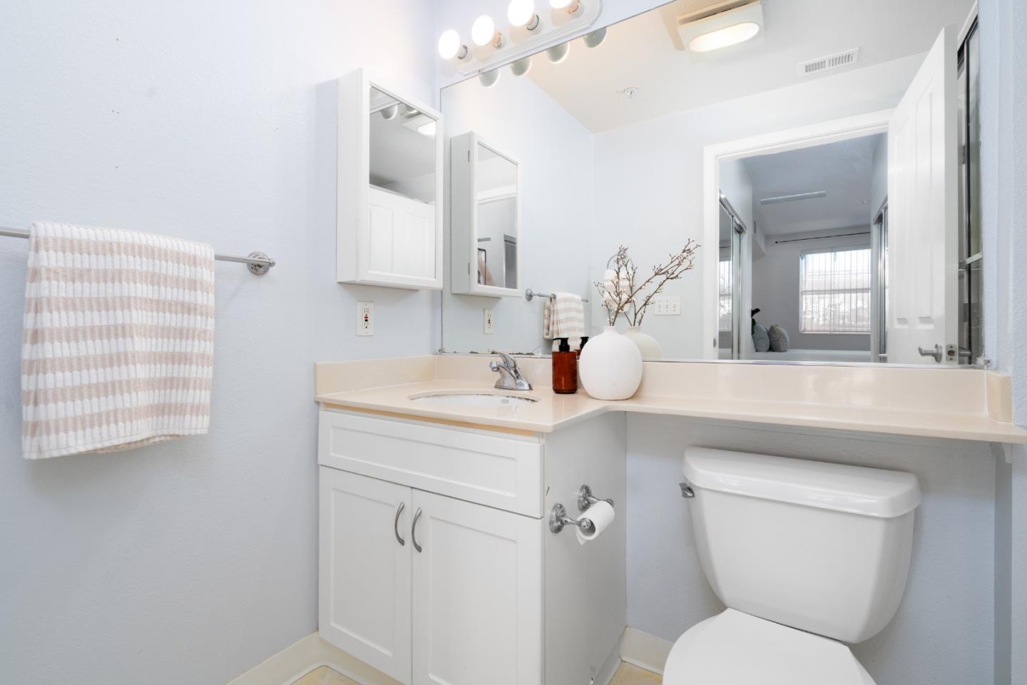 Detail Gallery Image 26 of 39 For 1982 W Bayshore Rd #217,  East Palo Alto,  CA 94303 - 2 Beds | 2 Baths