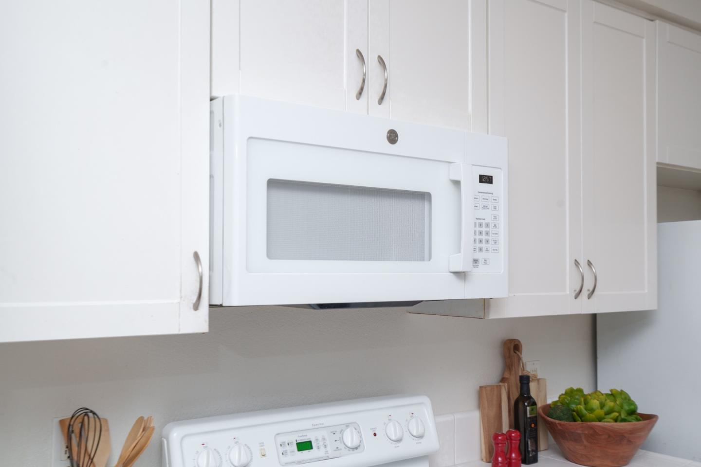 Detail Gallery Image 9 of 39 For 1982 W Bayshore Rd #217,  East Palo Alto,  CA 94303 - 2 Beds | 2 Baths