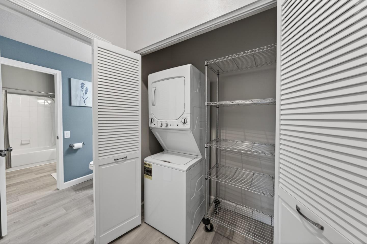 Detail Gallery Image 18 of 39 For 1187 Foxchase Dr, San Jose,  CA 95123 - 1 Beds | 1 Baths