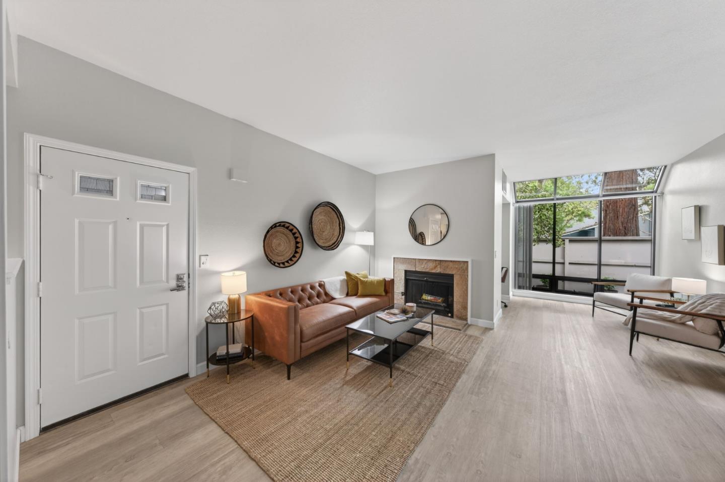 Detail Gallery Image 5 of 39 For 1187 Foxchase Dr, San Jose,  CA 95123 - 1 Beds | 1 Baths