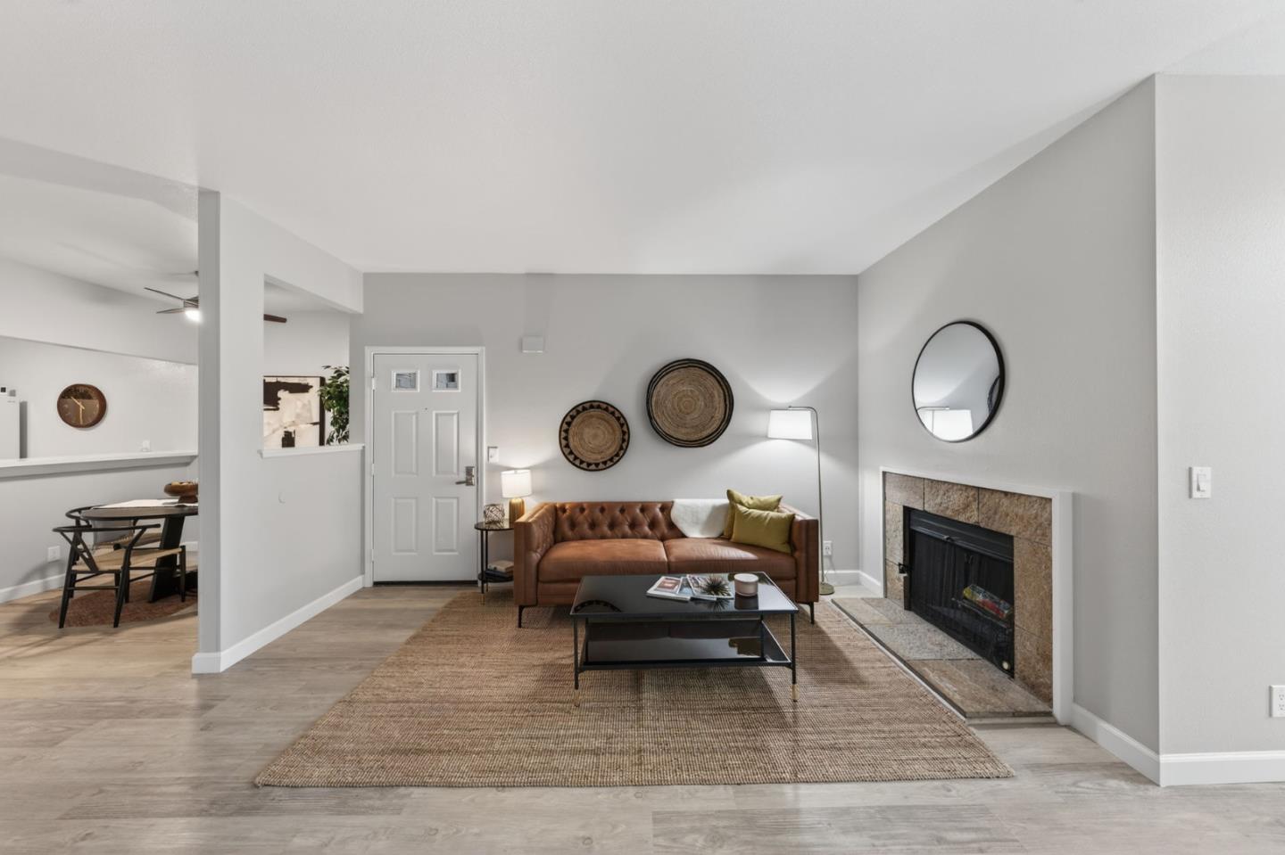 Detail Gallery Image 6 of 39 For 1187 Foxchase Dr, San Jose,  CA 95123 - 1 Beds | 1 Baths