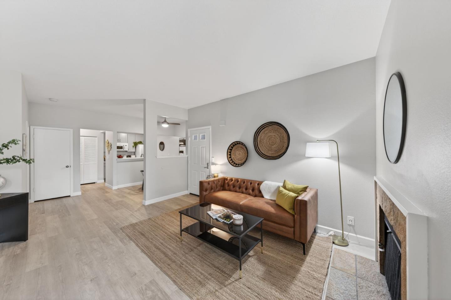 Detail Gallery Image 7 of 39 For 1187 Foxchase Dr, San Jose,  CA 95123 - 1 Beds | 1 Baths