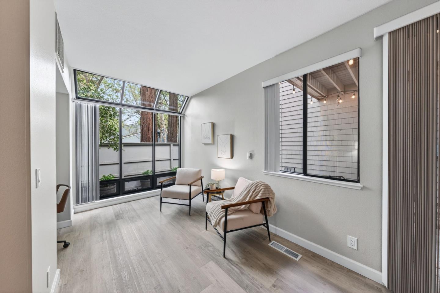 Detail Gallery Image 8 of 39 For 1187 Foxchase Dr, San Jose,  CA 95123 - 1 Beds | 1 Baths