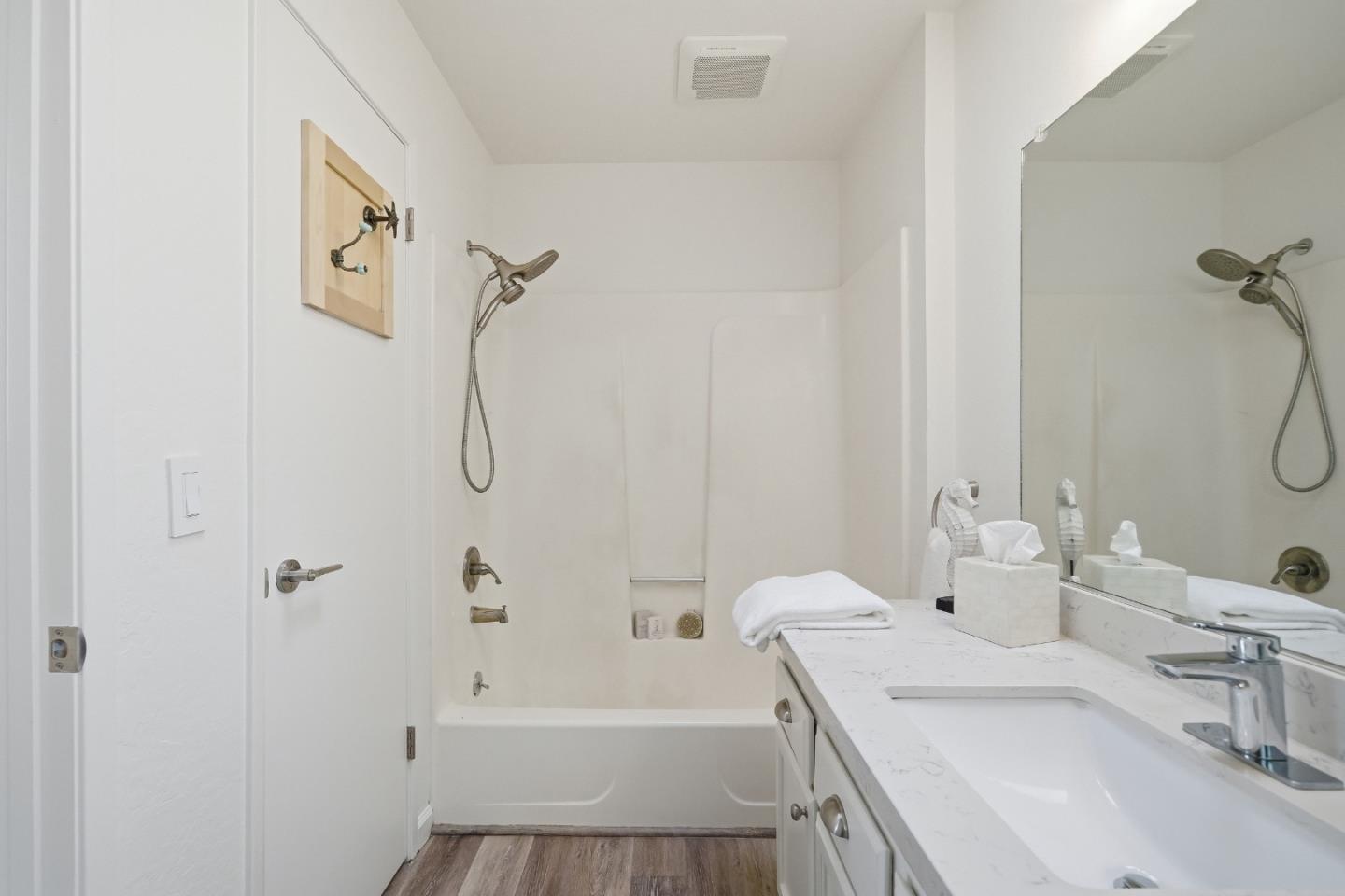 Detail Gallery Image 39 of 53 For 495 Ebken St, Pacifica,  CA 94044 - 2 Beds | 1/1 Baths