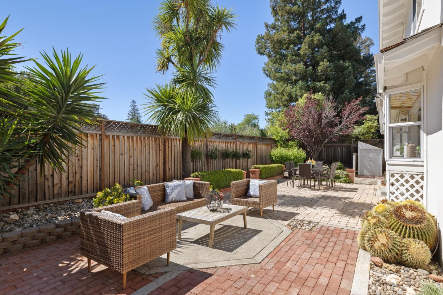 Detail Gallery Image 28 of 28 For 1102 Blue Lake Sq, Mountain View,  CA 94040 - 4 Beds | 2/1 Baths