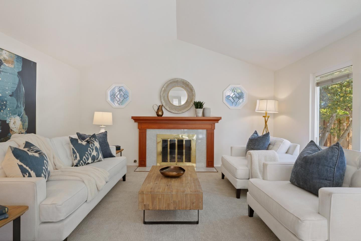 1102 Blue Lake Square, Mountain View, CA, 94040