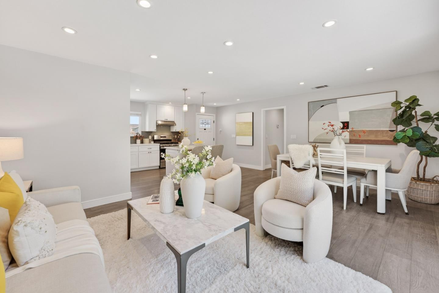 Detail Gallery Image 12 of 26 For 5657 Rotterdam Ln, San Jose,  CA 95118 - 4 Beds | 2 Baths