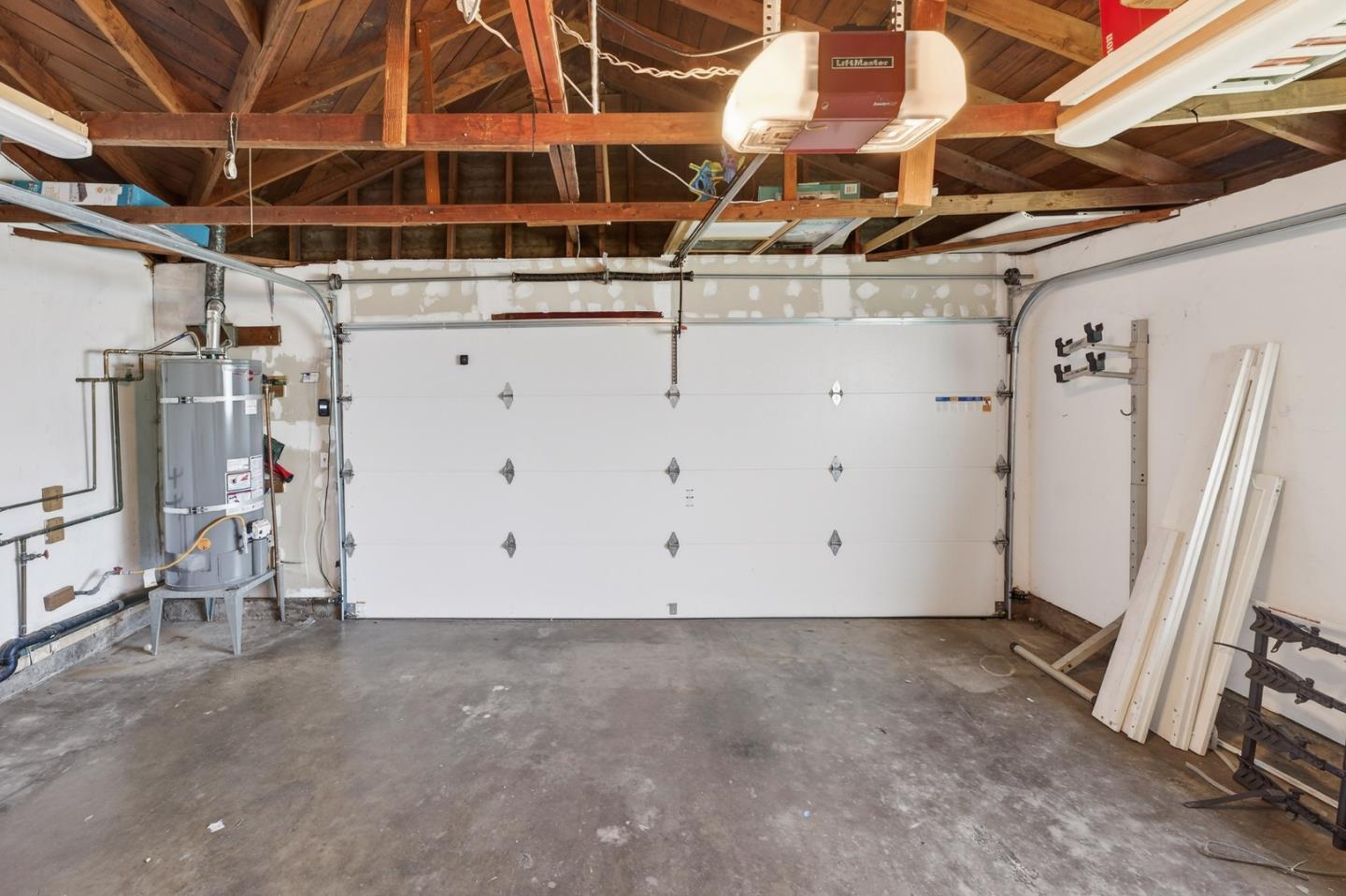 Detail Gallery Image 20 of 26 For 5657 Rotterdam Ln, San Jose,  CA 95118 - 4 Beds | 2 Baths