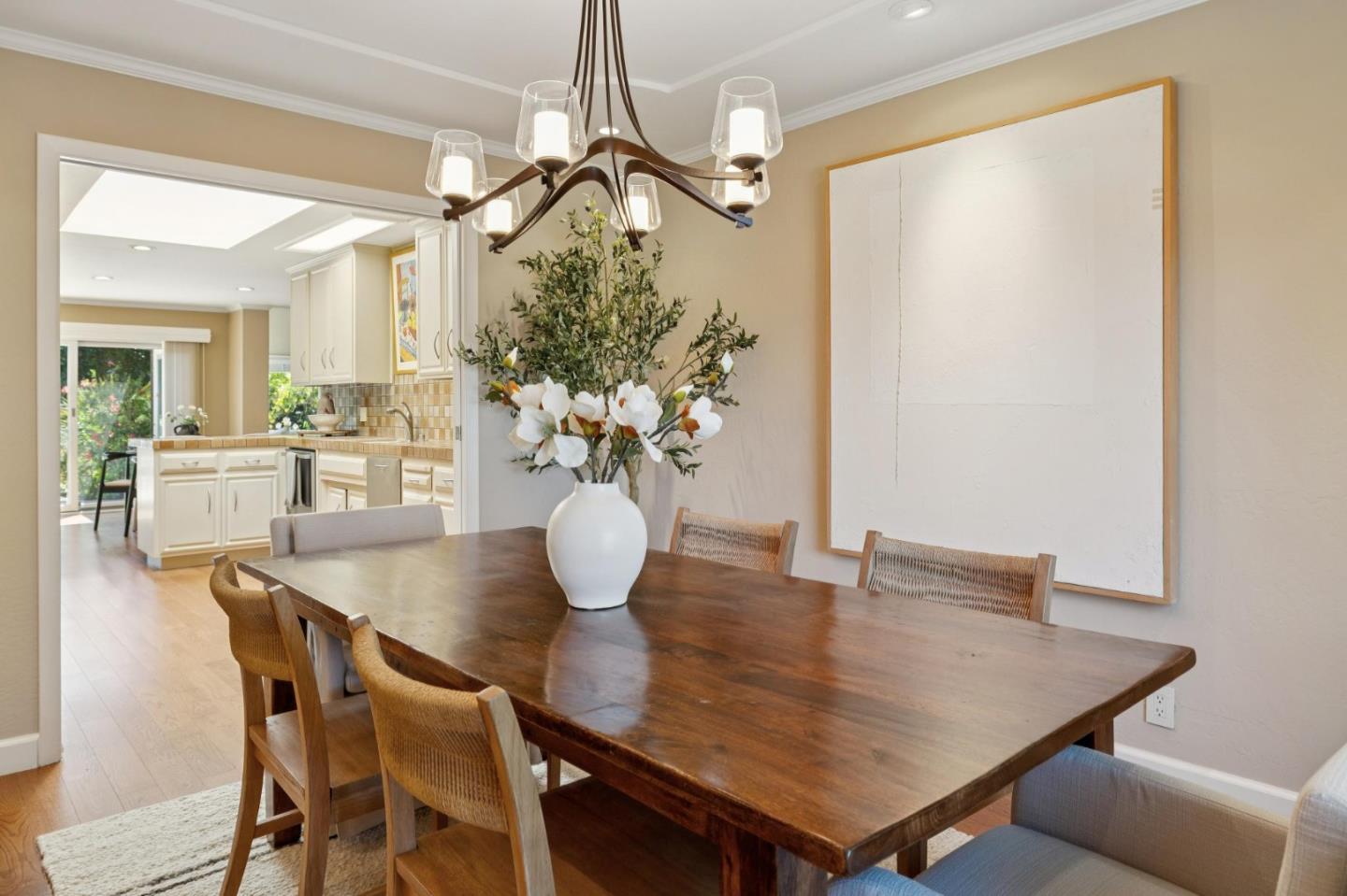 Detail Gallery Image 12 of 44 For 100 Yerba Santa Ave, Los Altos,  CA 94022 - 4 Beds | 2/1 Baths