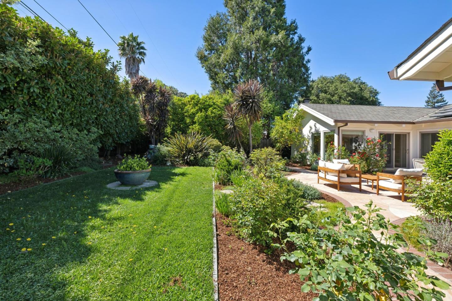 Detail Gallery Image 42 of 44 For 100 Yerba Santa Ave, Los Altos,  CA 94022 - 4 Beds | 2/1 Baths