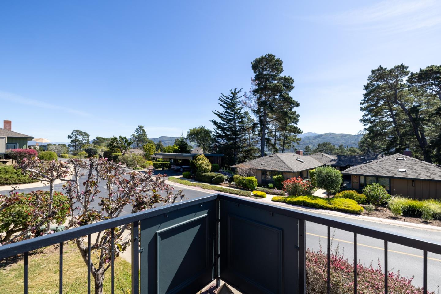 Detail Gallery Image 27 of 37 For 94 Del Mesa Carmel, Carmel,  CA 93923 - 2 Beds | 2 Baths