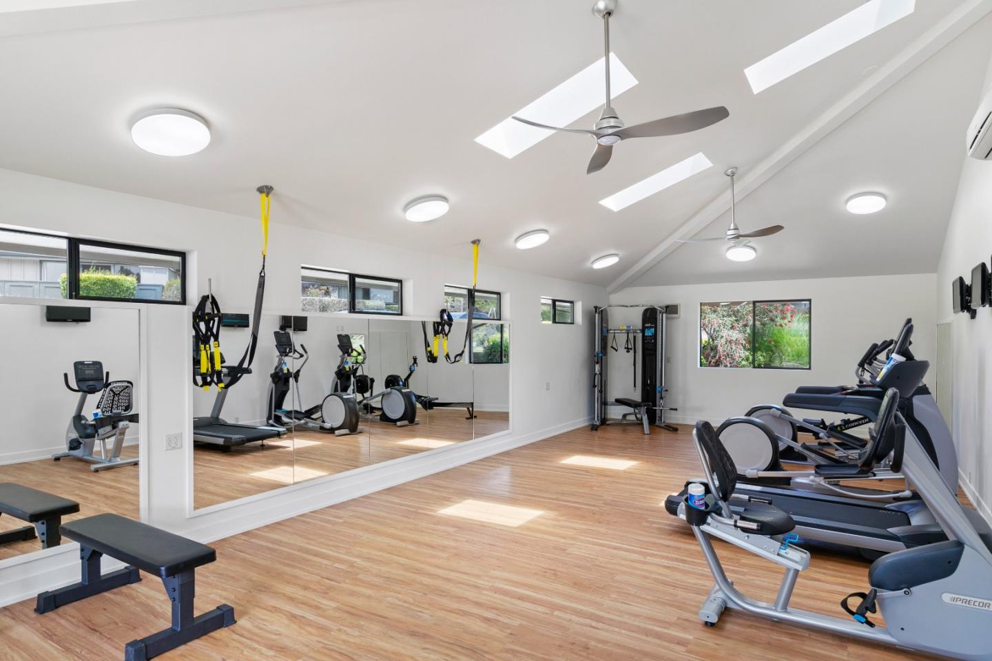 Detail Gallery Image 34 of 37 For 94 Del Mesa Carmel, Carmel,  CA 93923 - 2 Beds | 2 Baths