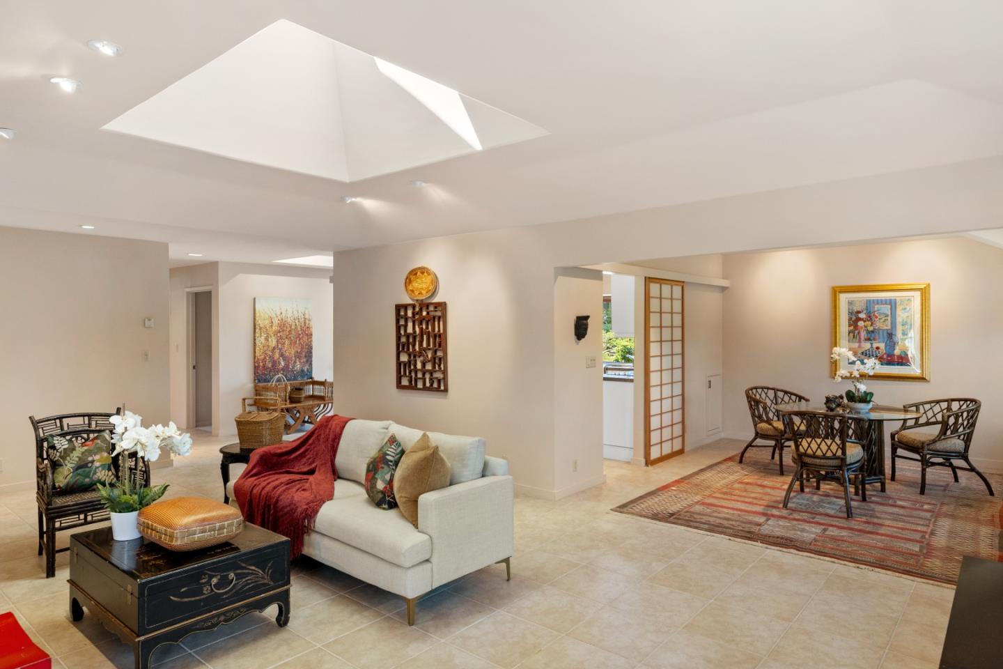 Detail Gallery Image 7 of 37 For 94 Del Mesa Carmel, Carmel,  CA 93923 - 2 Beds | 2 Baths