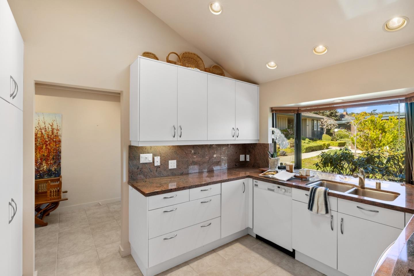 Detail Gallery Image 9 of 37 For 94 Del Mesa Carmel, Carmel,  CA 93923 - 2 Beds | 2 Baths