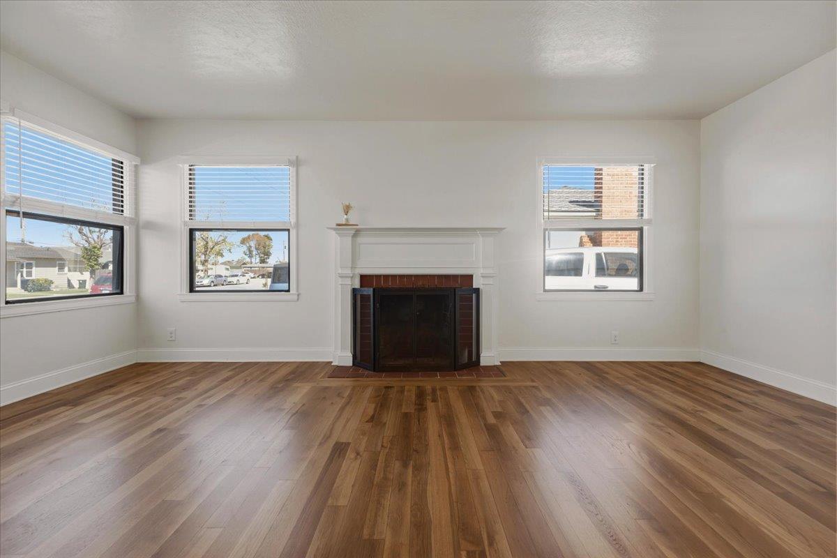 Detail Gallery Image 5 of 28 For 282 Noice Dr, Salinas,  CA 93906 - 2 Beds | 1 Baths