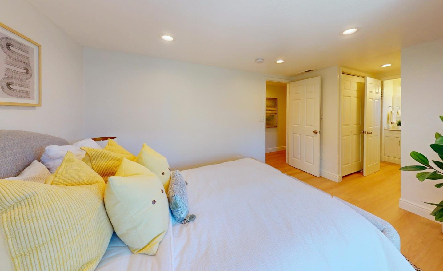 Detail Gallery Image 15 of 24 For 696 Lakehaven Dr, Sunnyvale,  CA 94089 - 5 Beds | 3 Baths