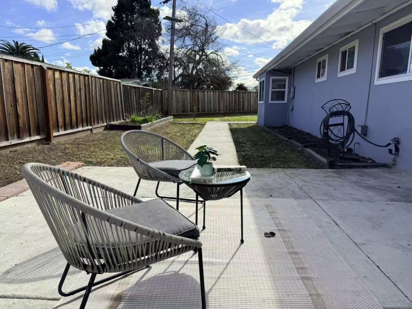 Detail Gallery Image 21 of 24 For 696 Lakehaven Dr, Sunnyvale,  CA 94089 - 5 Beds | 3 Baths