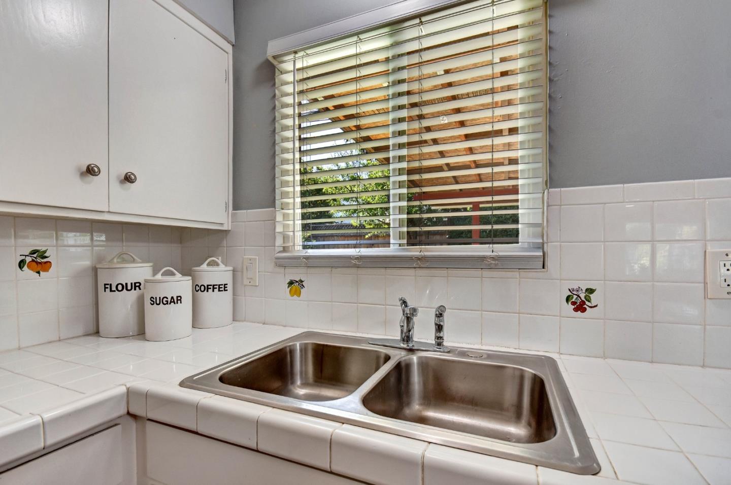 Detail Gallery Image 11 of 25 For 5191 Roeder, San Jose,  CA 95111 - 3 Beds | 2 Baths