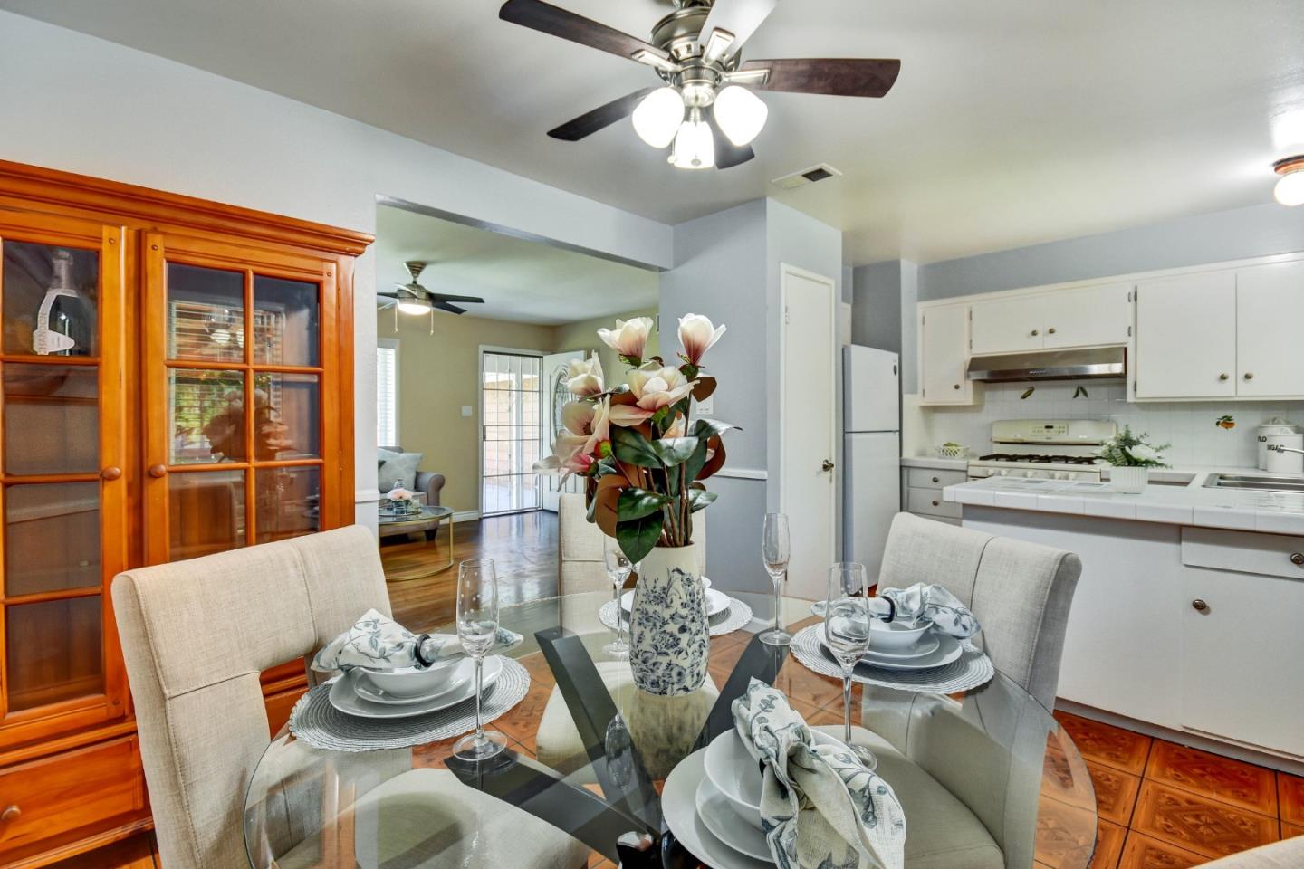 Detail Gallery Image 5 of 25 For 5191 Roeder, San Jose,  CA 95111 - 3 Beds | 2 Baths