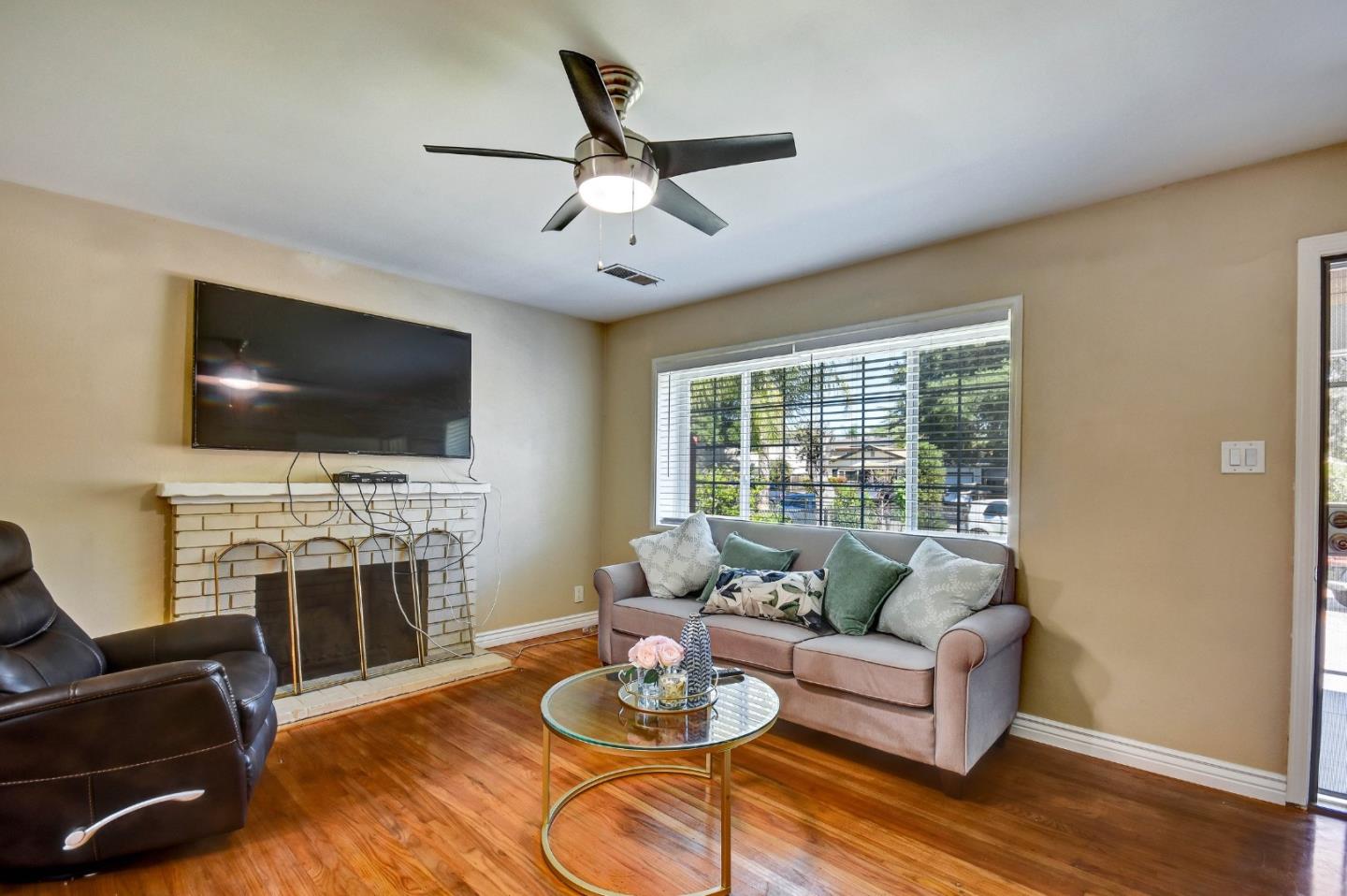 Detail Gallery Image 7 of 25 For 5191 Roeder, San Jose,  CA 95111 - 3 Beds | 2 Baths