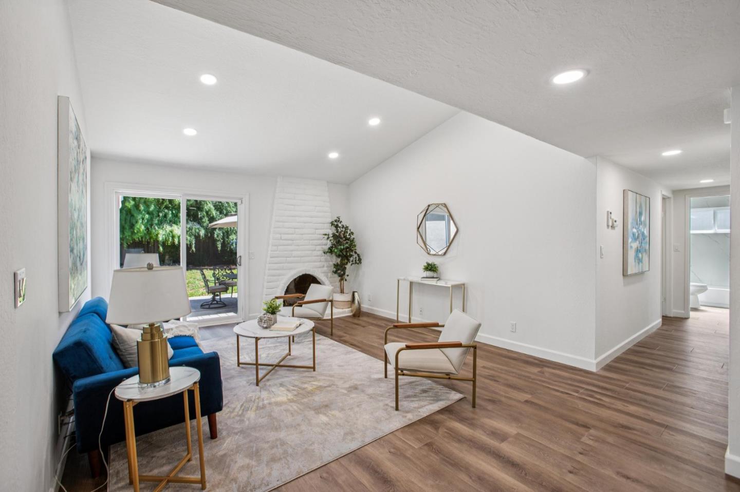 Detail Gallery Image 4 of 26 For 4292 Meg Dr, San Jose,  CA 95136 - 5 Beds | 3 Baths