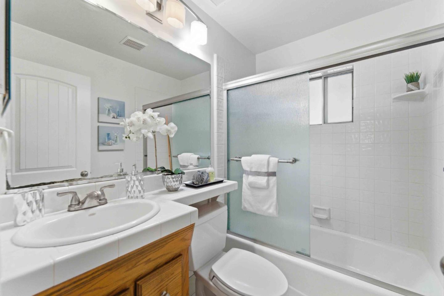 Detail Gallery Image 13 of 20 For 22051 Hibiscus Dr, Cupertino,  CA 95014 - 3 Beds | 1 Baths