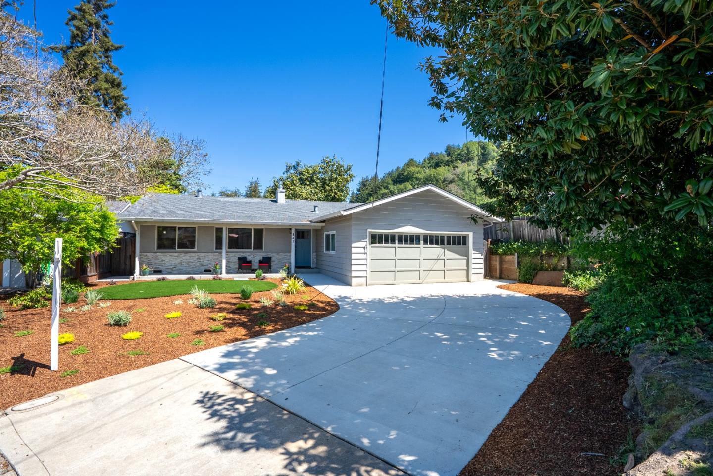 Detail Gallery Image 3 of 38 For 145 Buck Ct, Soquel,  CA 95073 - 3 Beds | 2 Baths