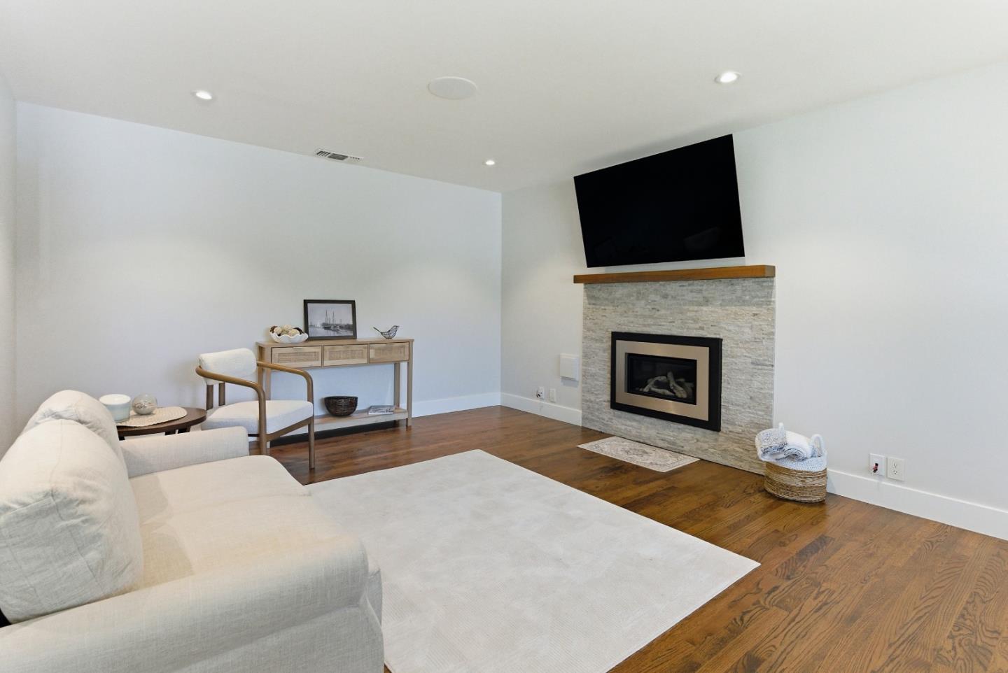 Detail Gallery Image 9 of 38 For 145 Buck Ct, Soquel,  CA 95073 - 3 Beds | 2 Baths