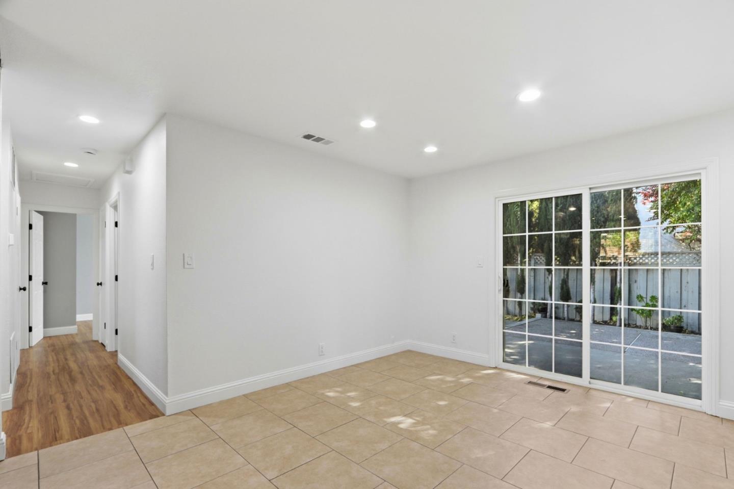 Detail Gallery Image 13 of 42 For 3730 Starview Dr, San Jose,  CA 95124 - 3 Beds | 2 Baths