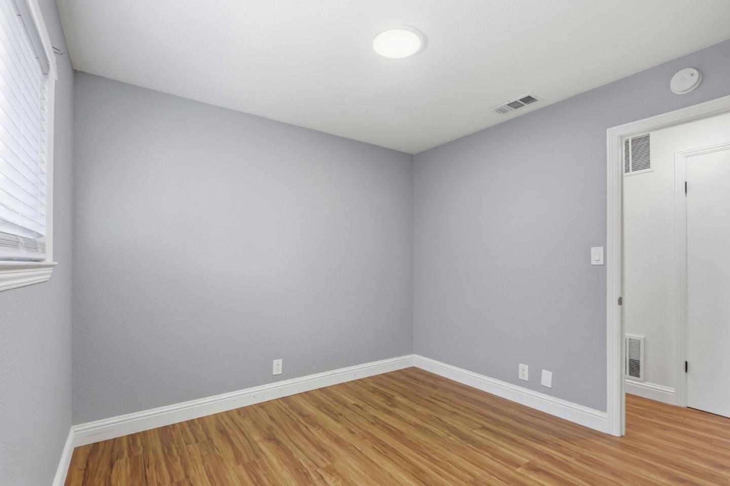 Detail Gallery Image 16 of 42 For 3730 Starview Dr, San Jose,  CA 95124 - 3 Beds | 2 Baths