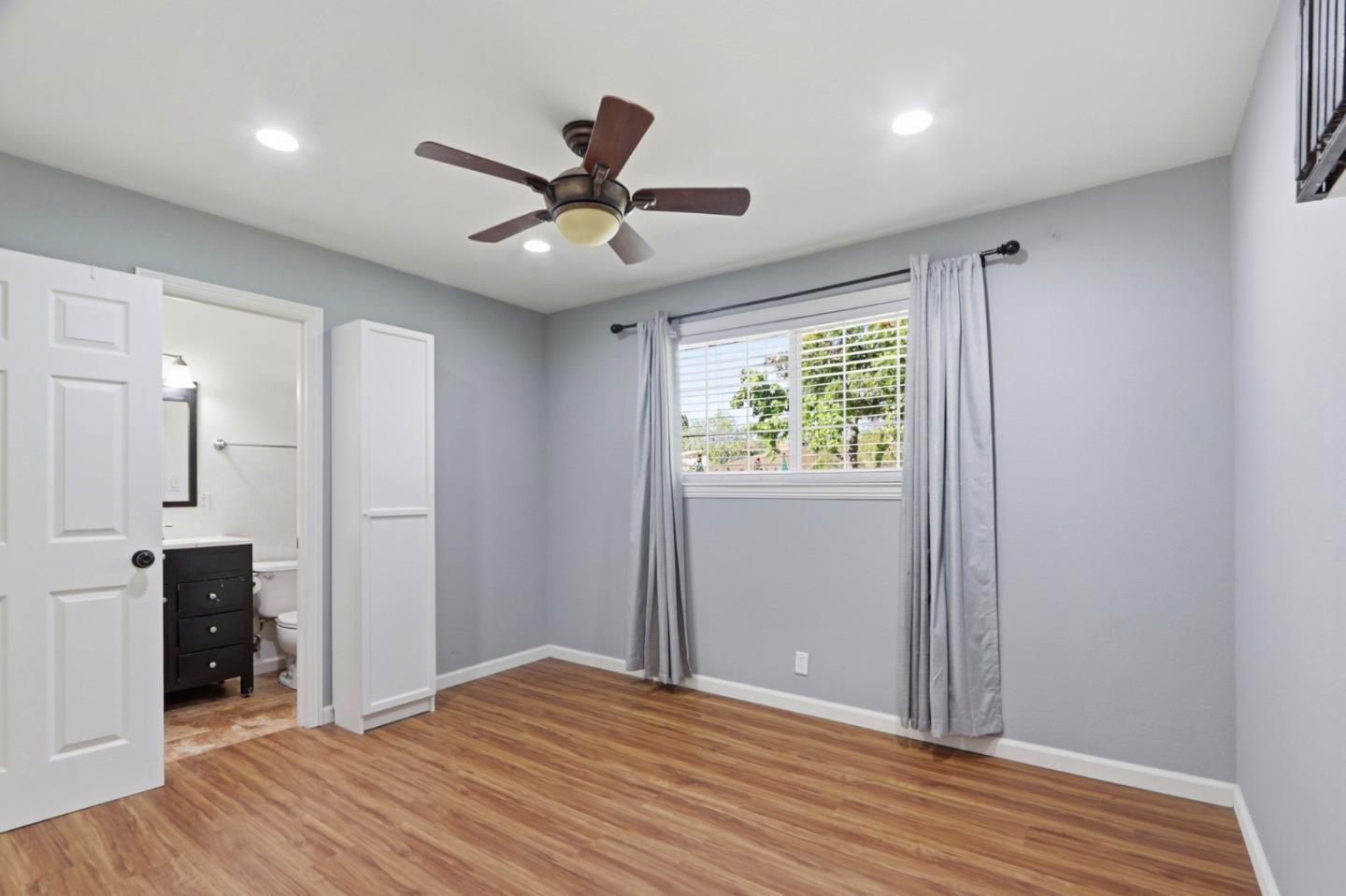 Detail Gallery Image 21 of 42 For 3730 Starview Dr, San Jose,  CA 95124 - 3 Beds | 2 Baths