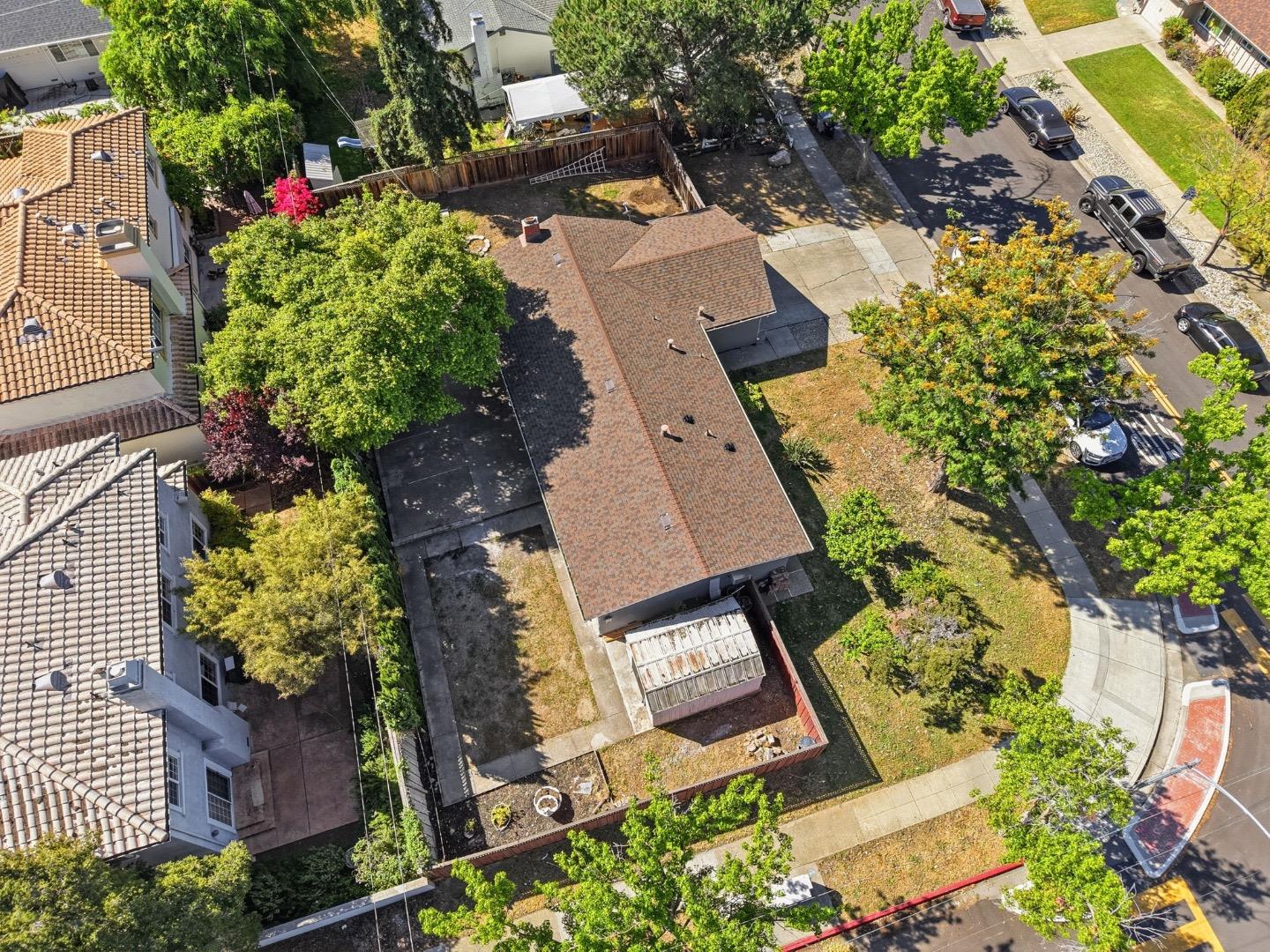 Detail Gallery Image 36 of 42 For 3730 Starview Dr, San Jose,  CA 95124 - 3 Beds | 2 Baths