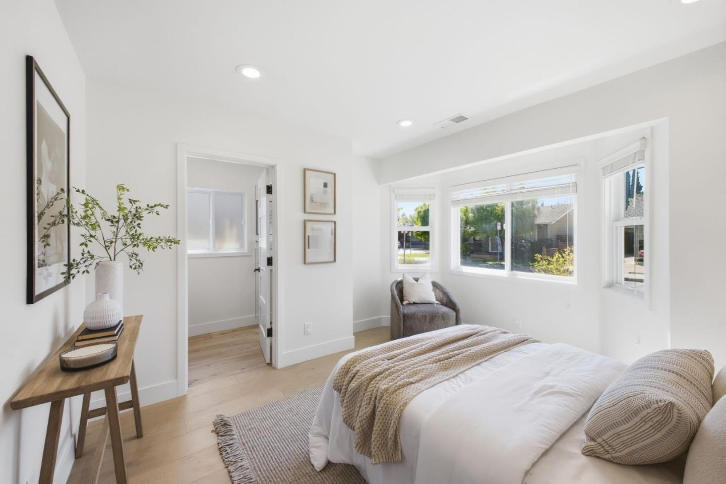 Detail Gallery Image 17 of 71 For 1027 Garland Ave, San Jose,  CA 95126 - 4 Beds | 3 Baths