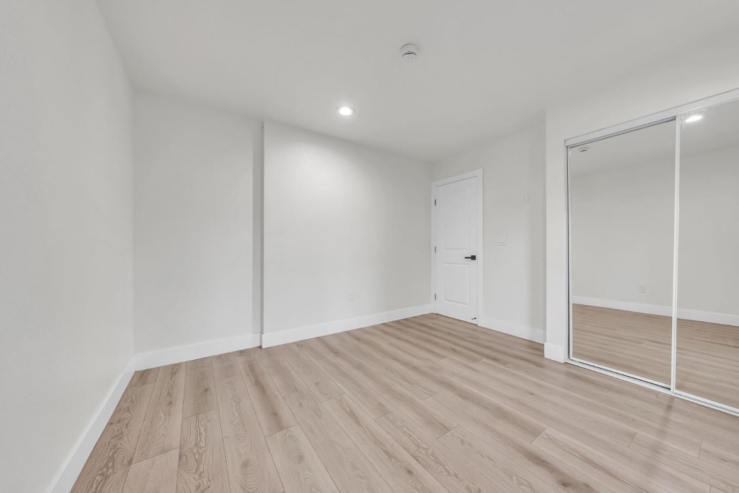 Detail Gallery Image 33 of 58 For 1539 San Fernando, San Jose,  CA 95116 - 3 Beds | 3 Baths