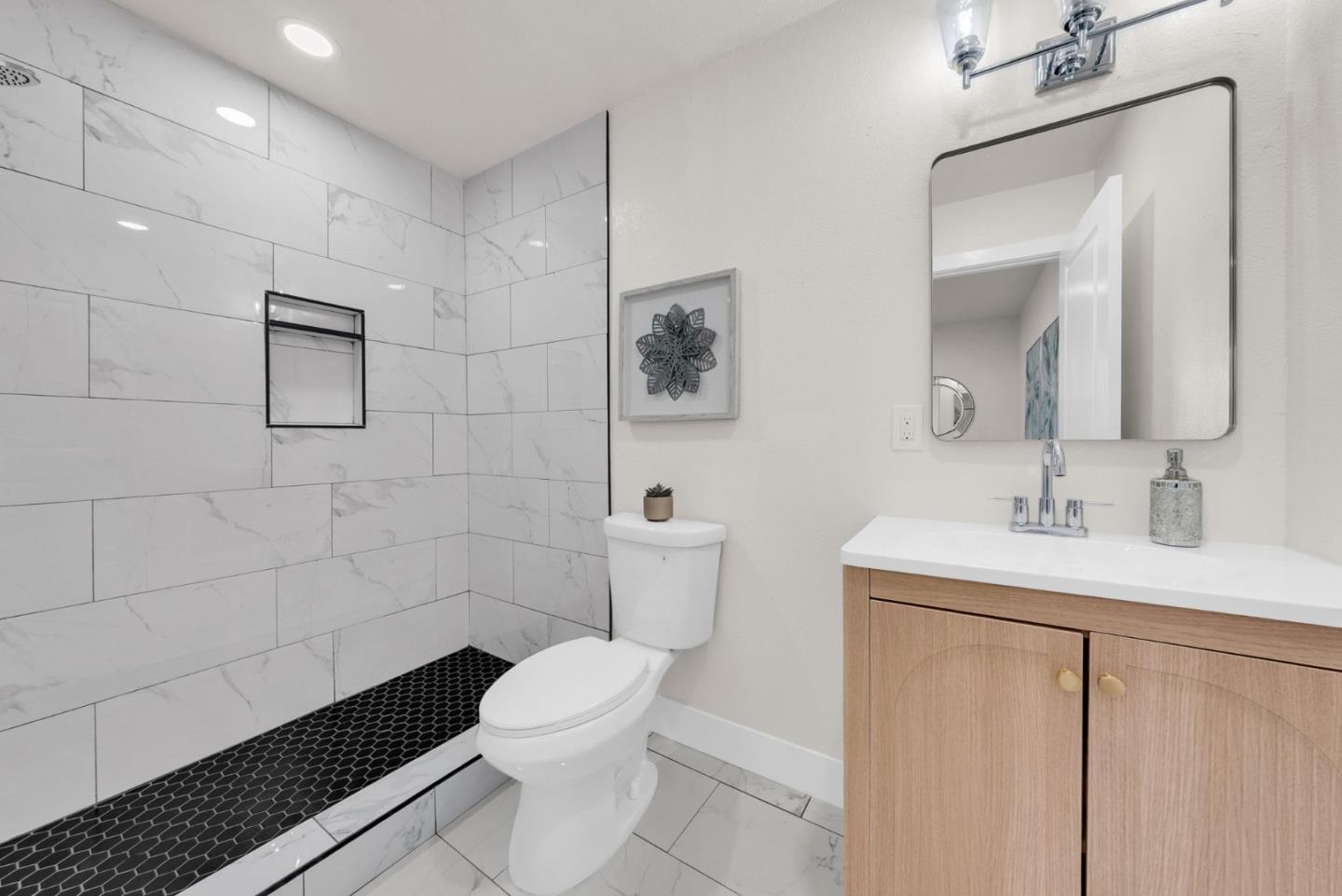 Detail Gallery Image 56 of 58 For 1539 San Fernando, San Jose,  CA 95116 - 3 Beds | 3 Baths