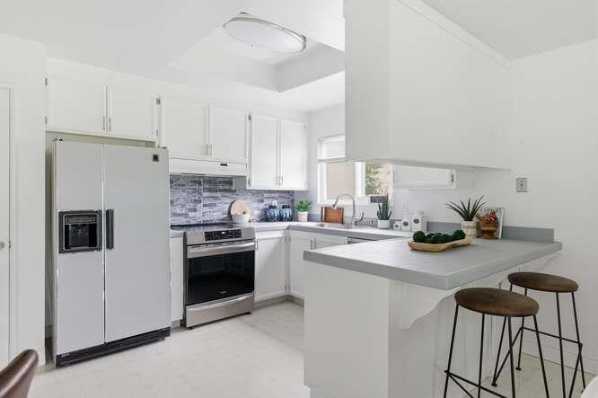 Detail Gallery Image 8 of 26 For 2606 Apollo Dr, San Jose,  CA 95121 - 3 Beds | 2 Baths