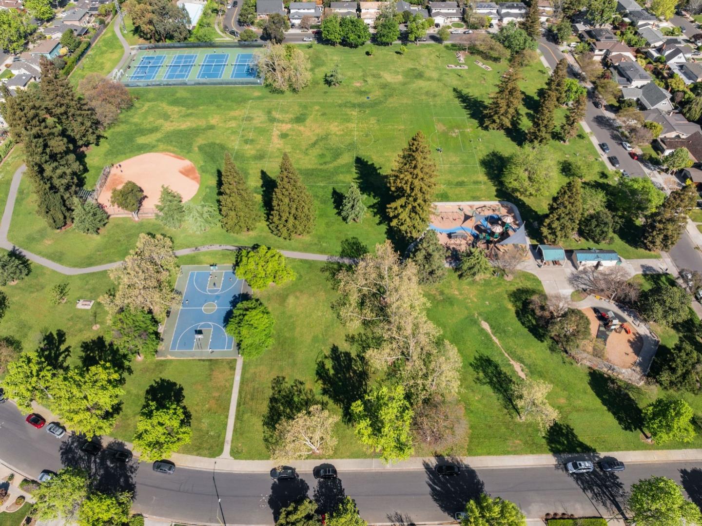 Detail Gallery Image 30 of 35 For 1841 Rochelle Dr, San Jose,  CA 95124 - 3 Beds | 2 Baths