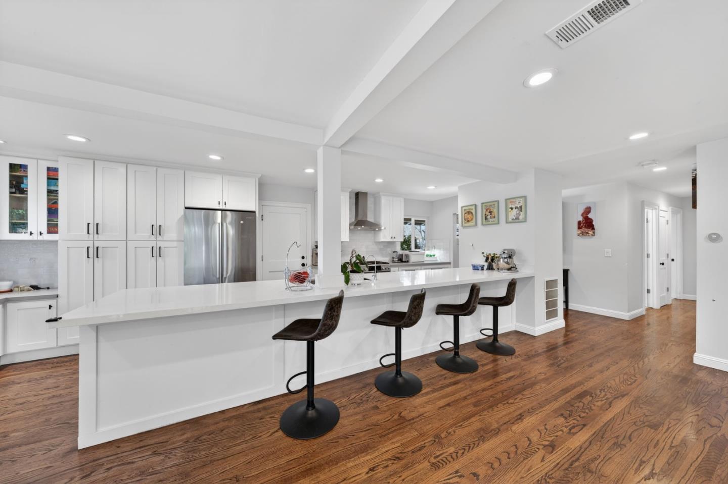 Detail Gallery Image 5 of 35 For 1841 Rochelle Dr, San Jose,  CA 95124 - 3 Beds | 2 Baths