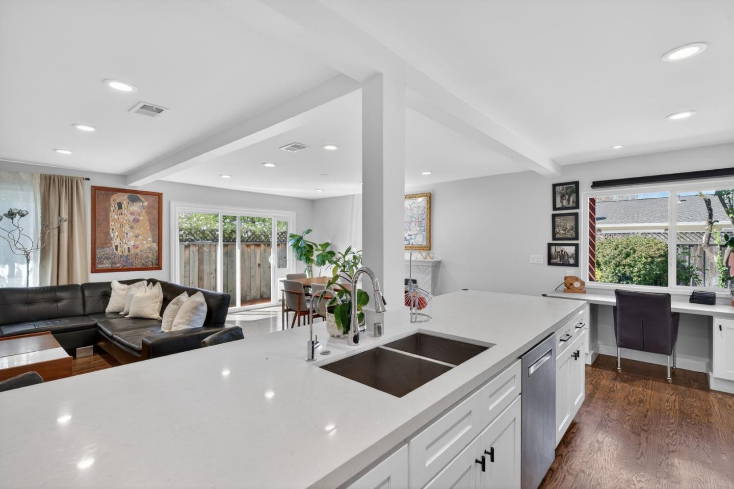 Detail Gallery Image 6 of 35 For 1841 Rochelle Dr, San Jose,  CA 95124 - 3 Beds | 2 Baths