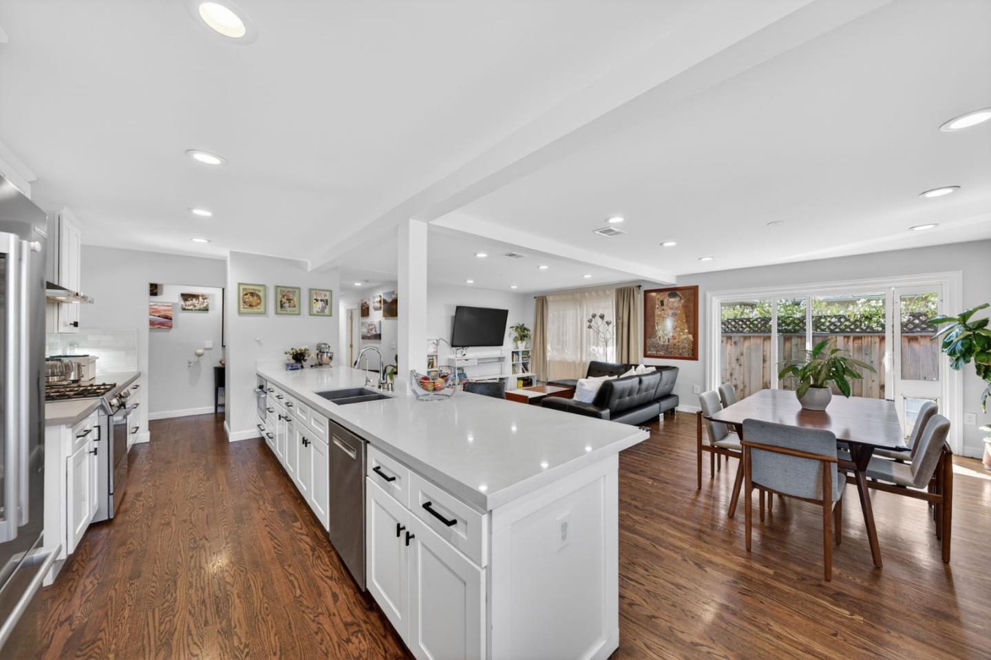 Detail Gallery Image 8 of 35 For 1841 Rochelle Dr, San Jose,  CA 95124 - 3 Beds | 2 Baths