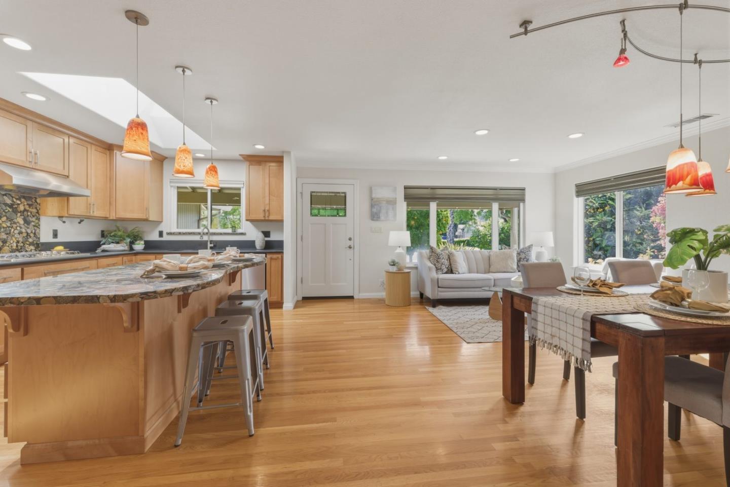 Detail Gallery Image 10 of 47 For 6235 Tillamook, San Jose,  CA 95123 - 3 Beds | 2 Baths