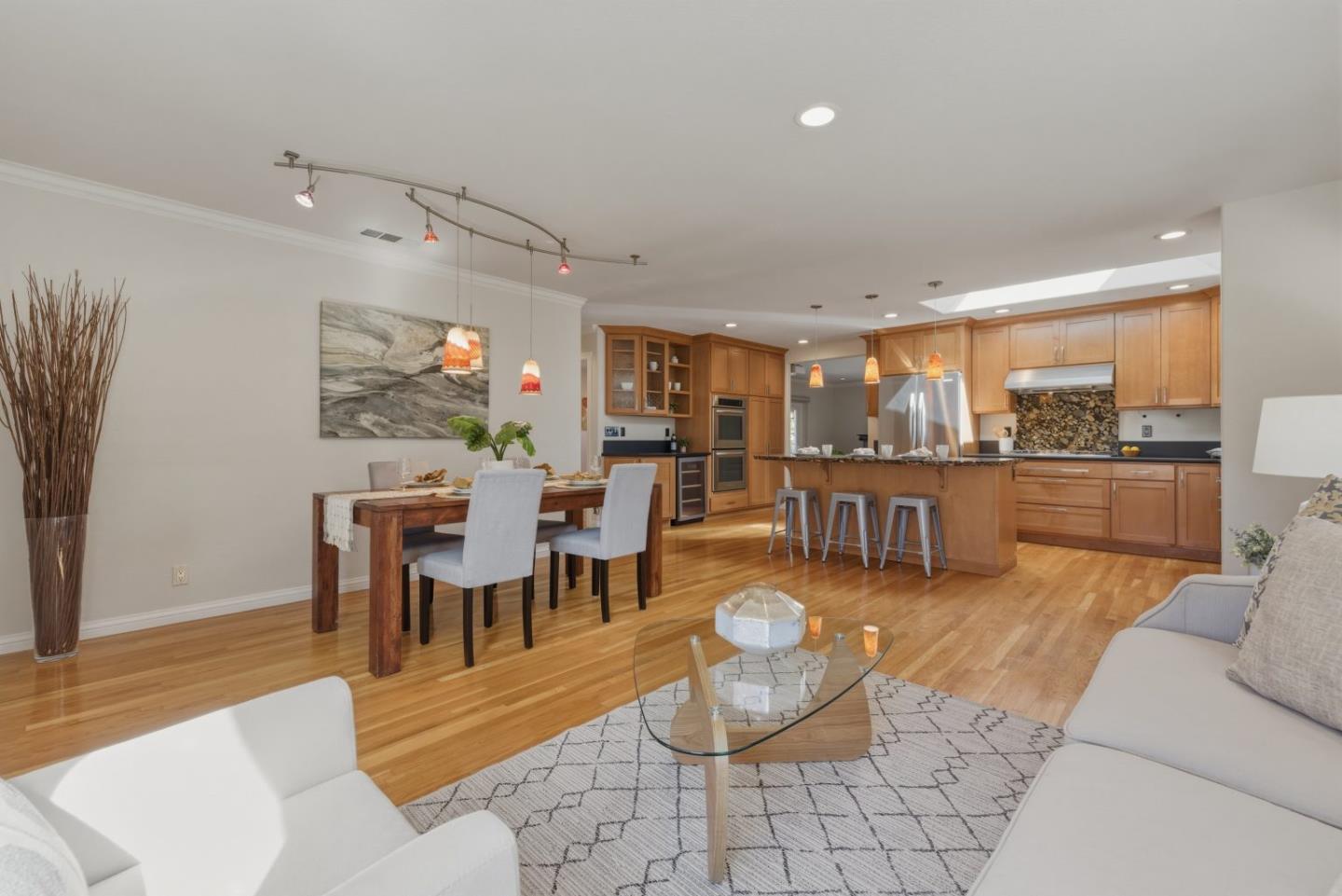 Detail Gallery Image 5 of 47 For 6235 Tillamook, San Jose,  CA 95123 - 3 Beds | 2 Baths