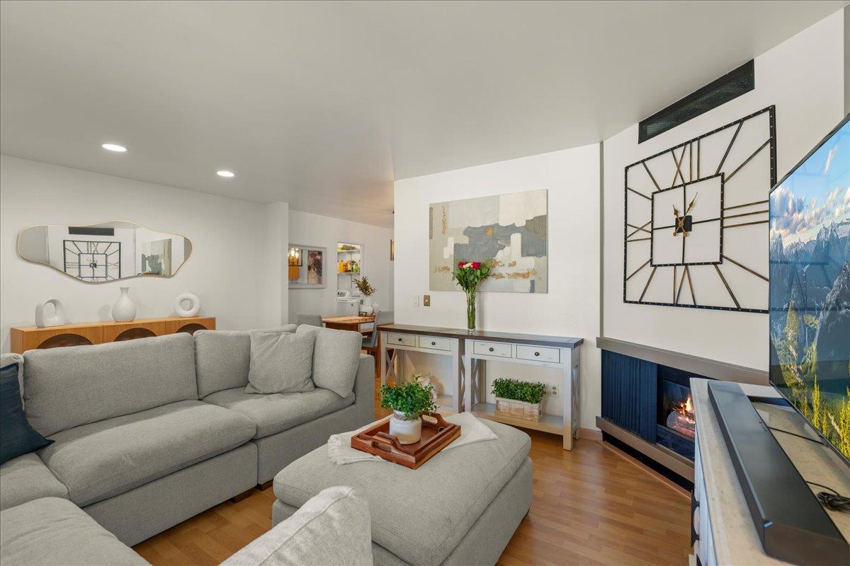 Detail Gallery Image 4 of 20 For 3228 Neal Ave, San Jose,  CA 95117 - – Beds | – Baths