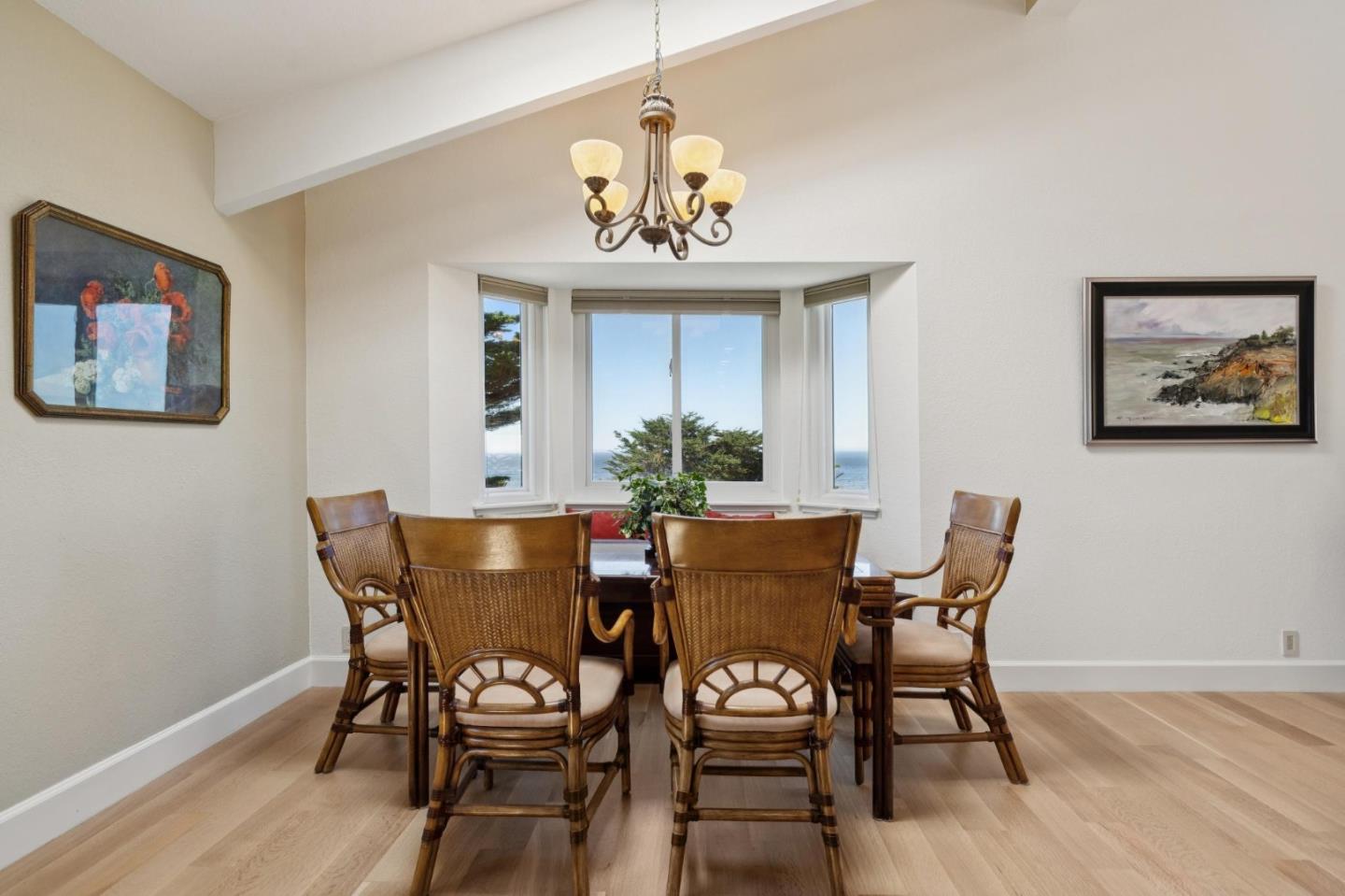 Detail Gallery Image 15 of 50 For 1198 Main St, Montara,  CA 94037 - 4 Beds | 3/1 Baths