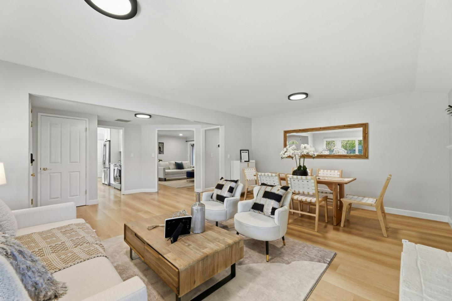 Detail Gallery Image 10 of 44 For 1396 Cordelia Ave, San Jose,  CA 95129 - 3 Beds | 2/1 Baths