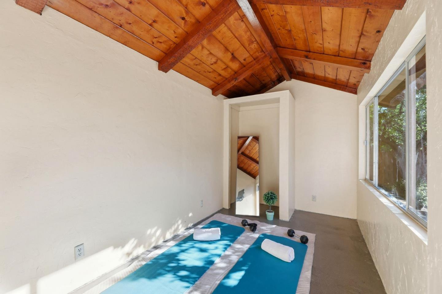 Detail Gallery Image 35 of 44 For 1396 Cordelia Ave, San Jose,  CA 95129 - 3 Beds | 2/1 Baths